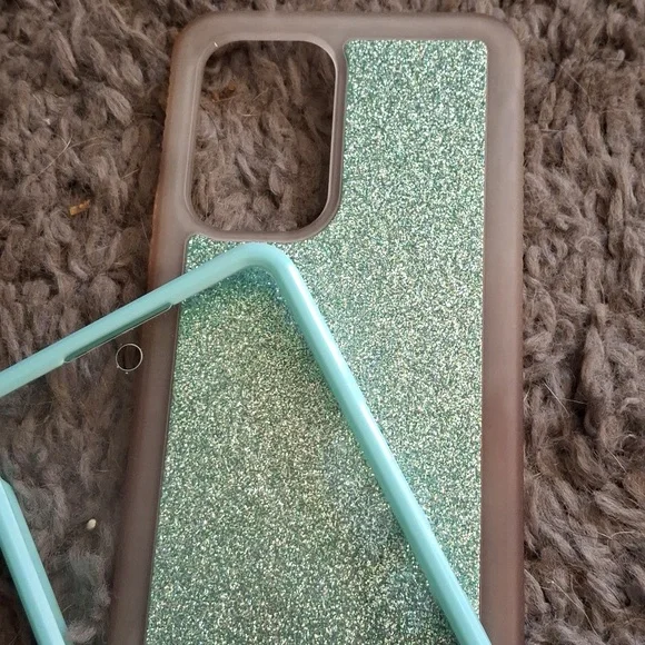 Lot of 2 EUC Samsung A53 cases w/ screen protectors - Picture 2 of 7